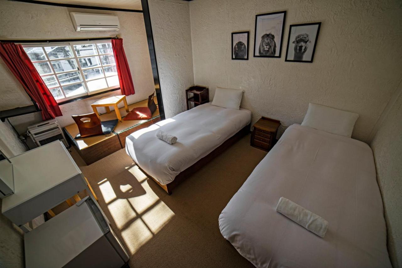 Hakuba Matata Lodge Exteriör bild